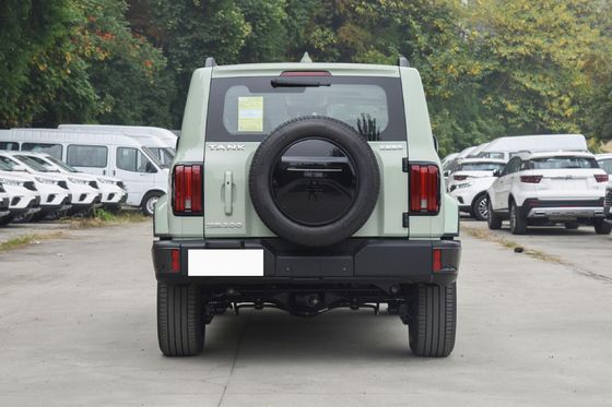  300 big suv Fuel Powered Car 5 Doors 25 Mpg for Sale