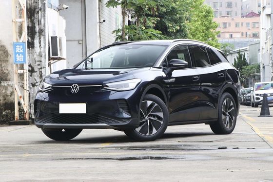 Volkswagen Id.4 Crozz Elektroauto mit Hinterradantrieb und hoher Geschwindigkeit, 4 Stunden aufgeladen